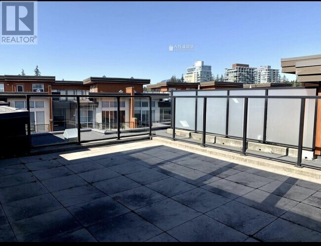 Photo du bâtiment - 5983-5983 Gray Ave