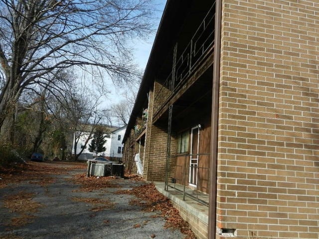 Building Photo - 411 W Rockwood St