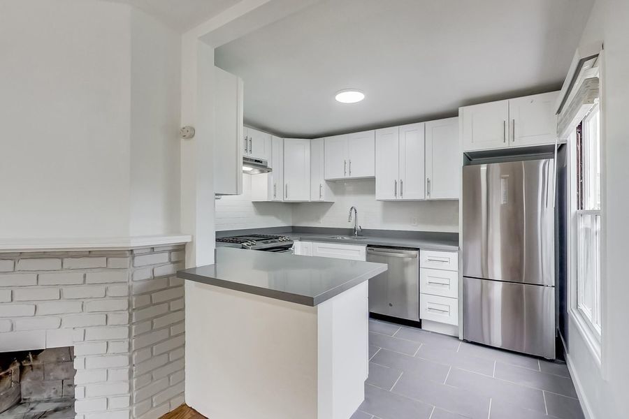 Primary Photo - 1 Month Free! Remodeled 1-Bed Apt w/ In-Un...