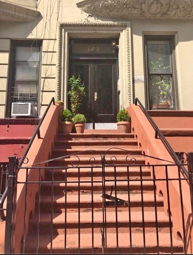 Foto del edificio - WEST 162 STREET