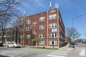 Building Photo - 1604 W Berwyn Ave