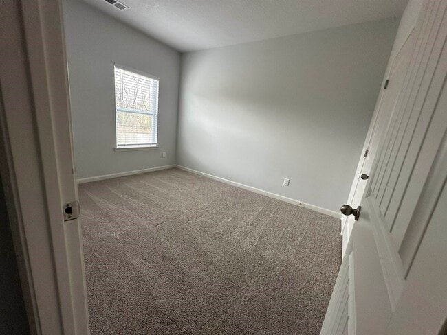 Foto del edificio - 485 Windemere Lp