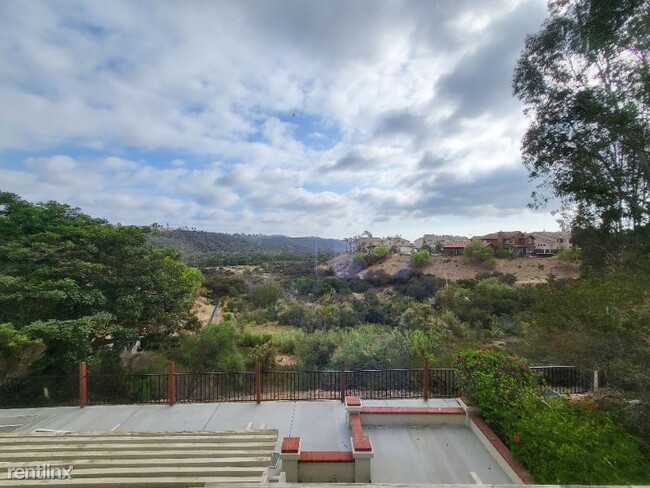 Foto del edificio - 4 br, 2.5 bath House - 12160 Dormouse Rd