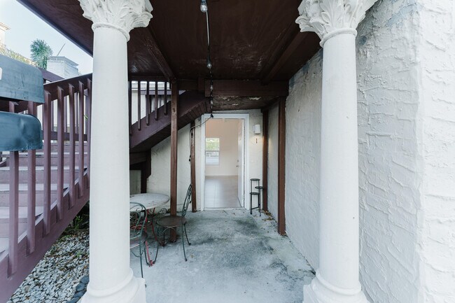 Foto del edificio - 364 E Palmetto Park Rd