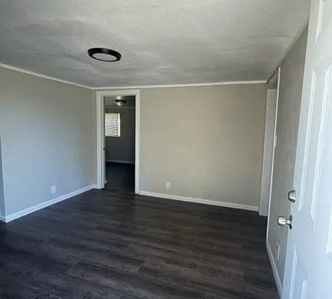 Building Photo - 4577 Ector Ave