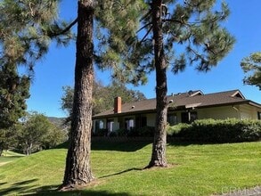 Building Photo - 1219 La Casa Dr