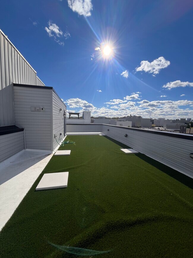 Foto del edificio - 2635 Livingston St