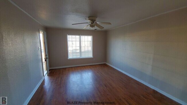 Foto del edificio - 2 Bed 1 Bath Home