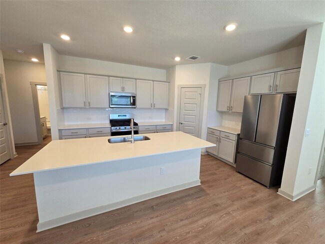 Foto del edificio - 10501 Gonzales Ranger Pass