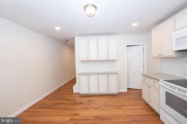 Building Photo - 114 Brookfield Terrace