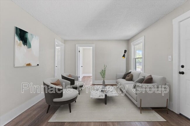 Building Photo - 920 Premont Ave