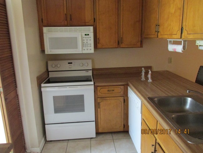 Foto del edificio - 125 Brian Ct