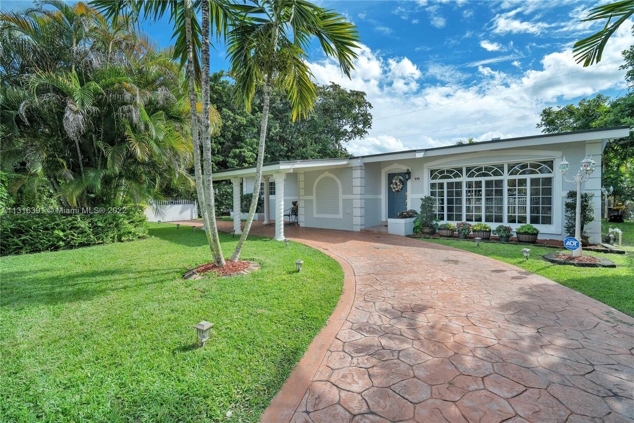 590 NE 173rd St, North Miami Beach, FL 33162 House Rental in North