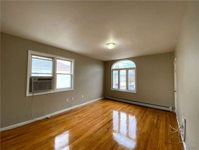 Building Photo - 250-20 Hook Creek Blvd