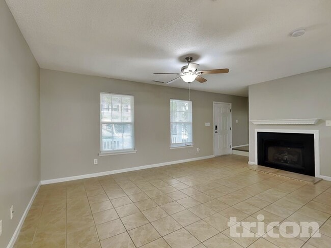 Building Photo - 4812 Silverdene St