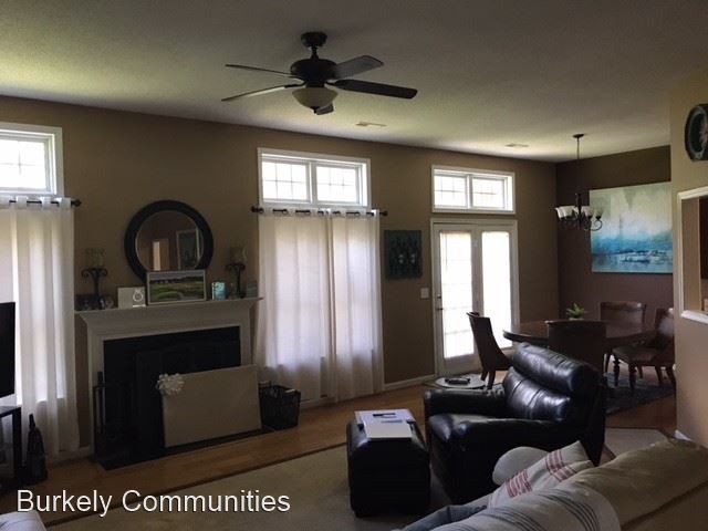 Primary Photo - 3 br, 2 bath House - 8 Drakestone Ct.