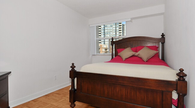 Building Photo - Central Park Terrace (A)
