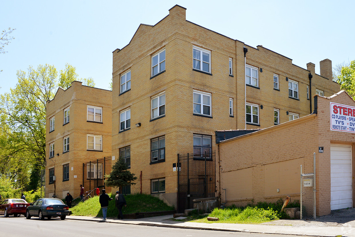 Foto del edificio - St. Clair Manor