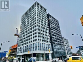 Building Photo - 2020-2020 Bathurst St