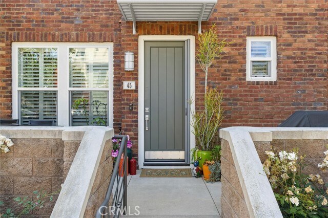 Foto del edificio - 45 Brownstone Way