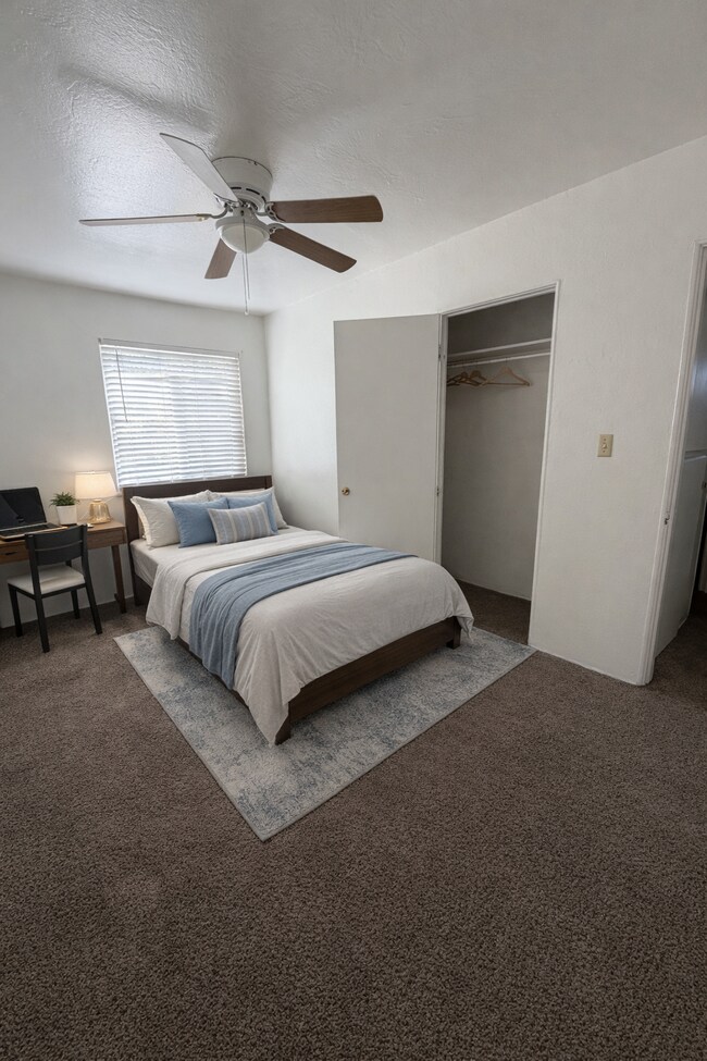 Foto del edificio - 1311 W 3rd St