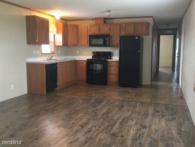 Building Photo - 3 br, 2 bath House - Contact me for showing