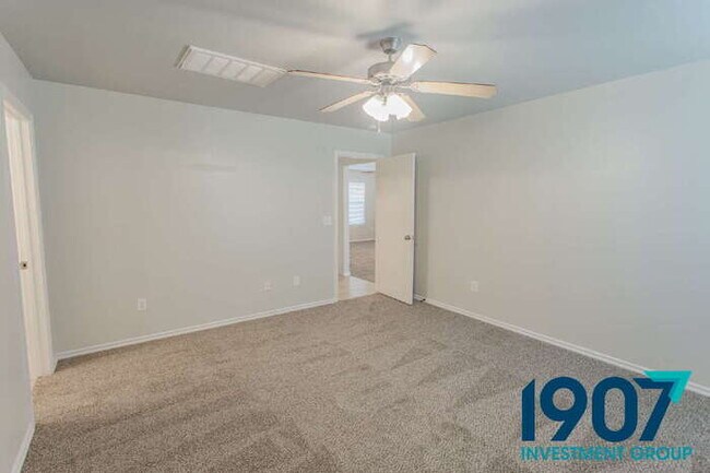 Foto del edificio - Beautiful 3-Bedroom Home in OKC - Availabl...