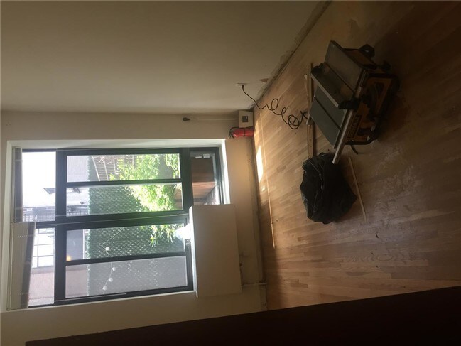 Foto del edificio - 48 W 68th St