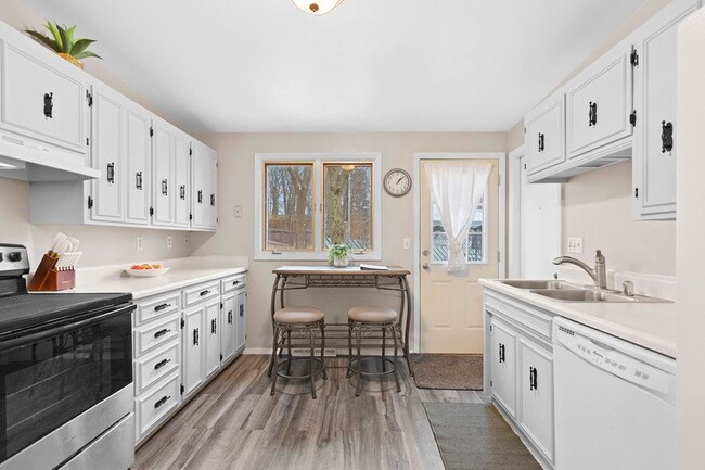 Building Photo - 2254 Deer Trail
