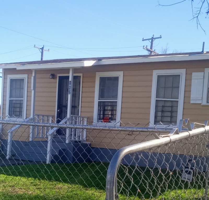 Primary Photo - 162 Sterling Dr