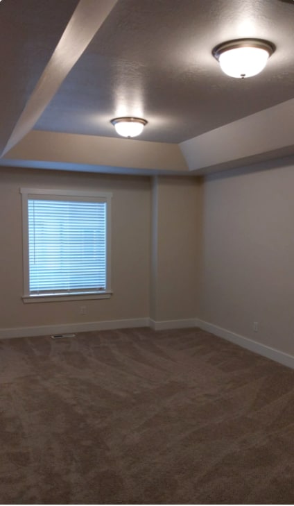 Foto del edificio - 2033 N 380 E