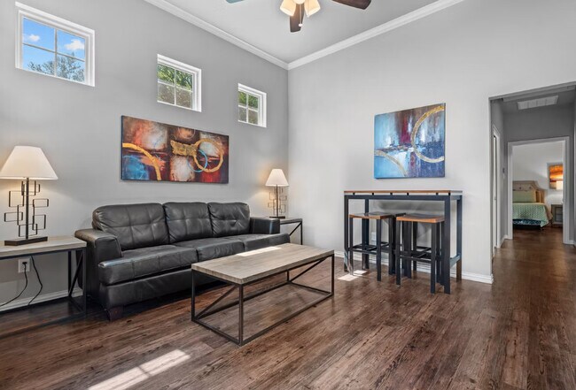 Foto del edificio - Midtown Apartments