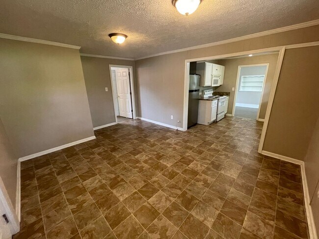 Foto del edificio - Updated 3/1 House in Cedartown- $1,395