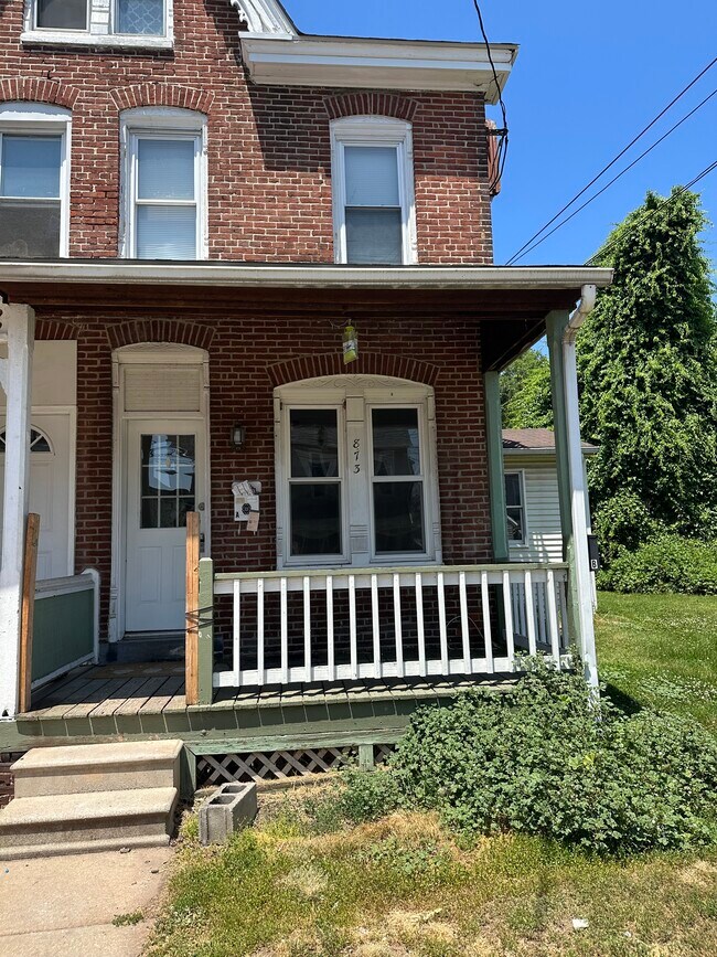 873 South St Unit 1, Pottstown, PA 19464 Apartments in Pottstown, PA
