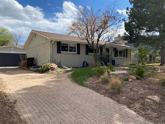 Foto del edificio - Beautifully updated 5BR/3BA Home in South Boulder W/Large Backyard!
