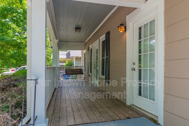 Building Photo - 1143 Gracewood Ave