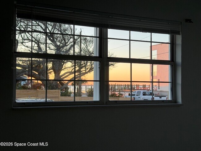 Foto del edificio - 154 Crescent Beach Dr