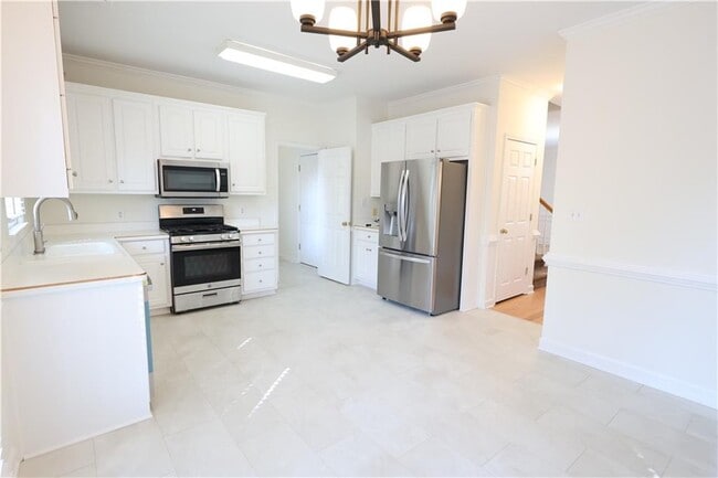 Building Photo - 1056 Oak Hollow Ct