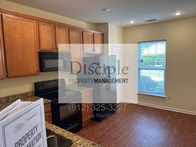 Building Photo - 169 Regency Cir