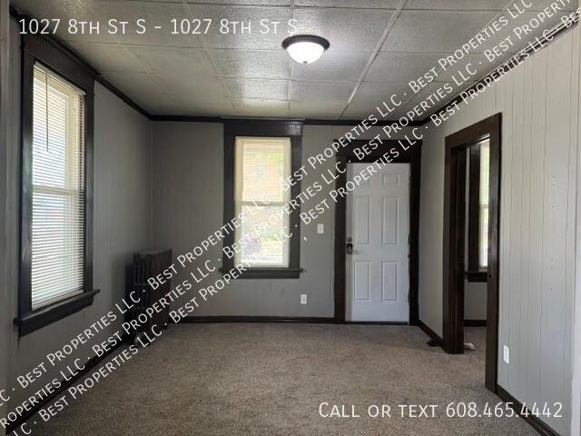 Foto del edificio - 1027 8th St S