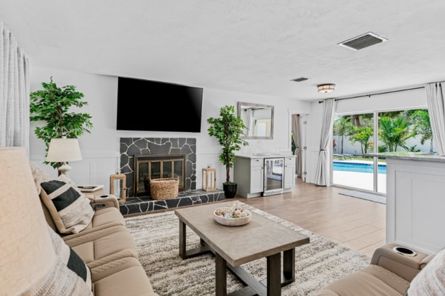 Foto del edificio - 1442 45th Ave NE