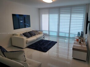 Building Photo - 2501 S Ocean Dr