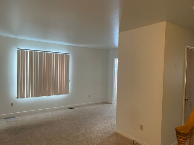 Foto del edificio - 1631 N Hagadorn Rd