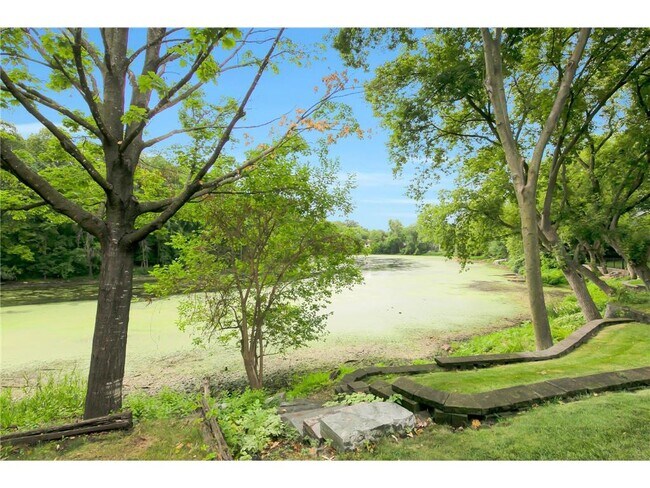 Building Photo - 6281 Whispering Oaks Dr