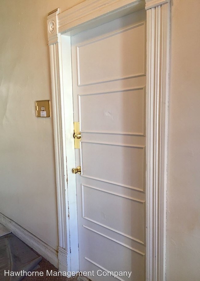 Foto del edificio - 910 E Walnut St