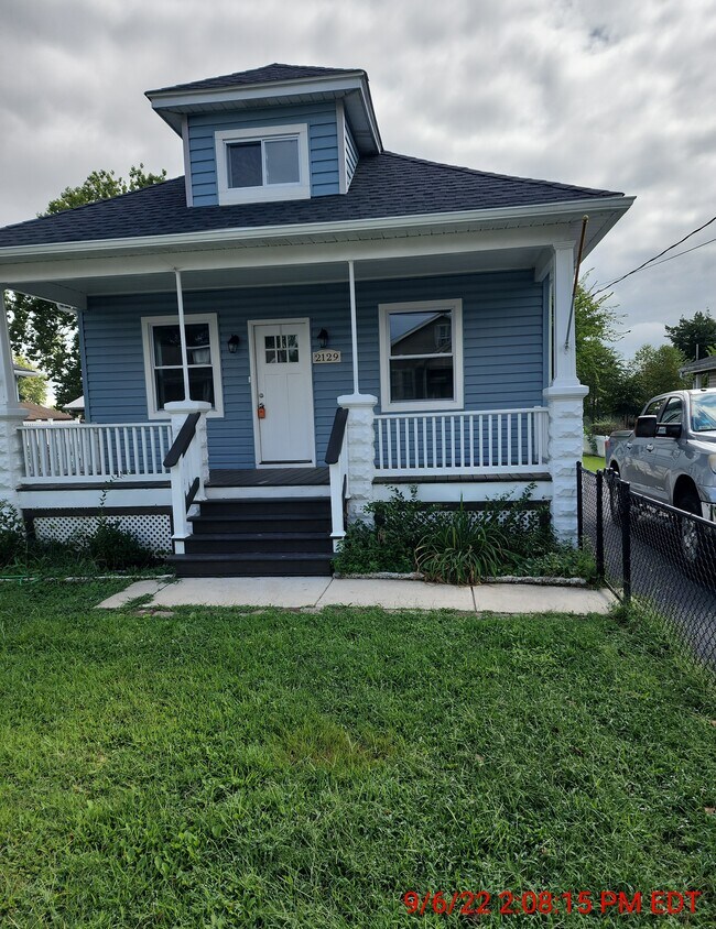 Foto del edificio - 2129 Oakland Rd