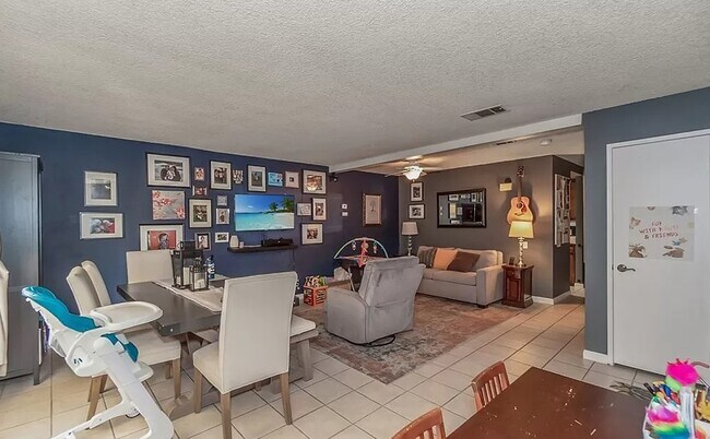 Foto del interior - 7311 Milton Ave