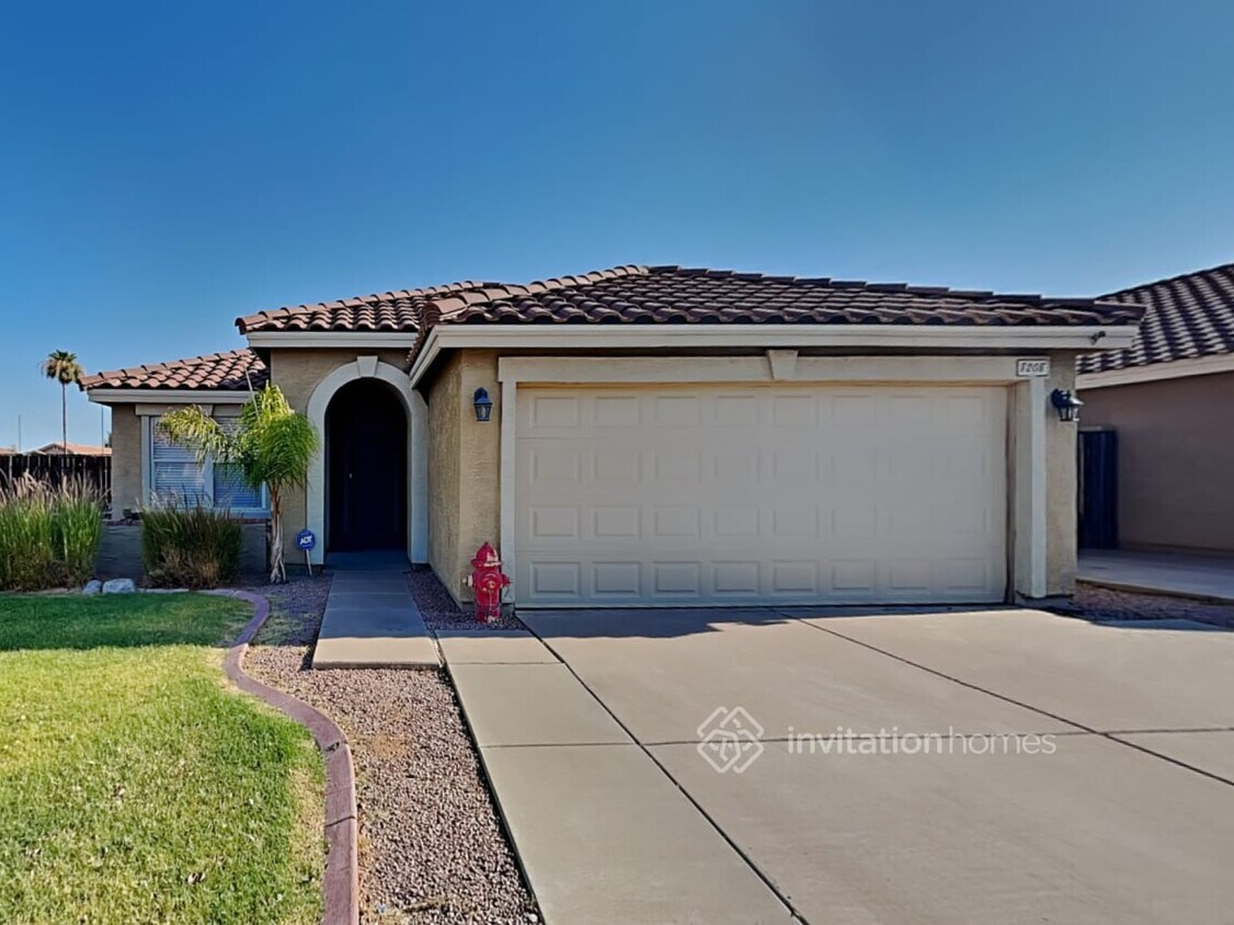 Foto principal - 8208 E Osage Ave