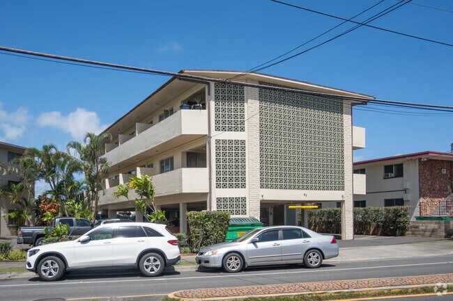 Building Photo - 82 Kihapai St