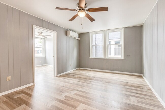 Foto del edificio - 1224 McNeilly Avenue - 2